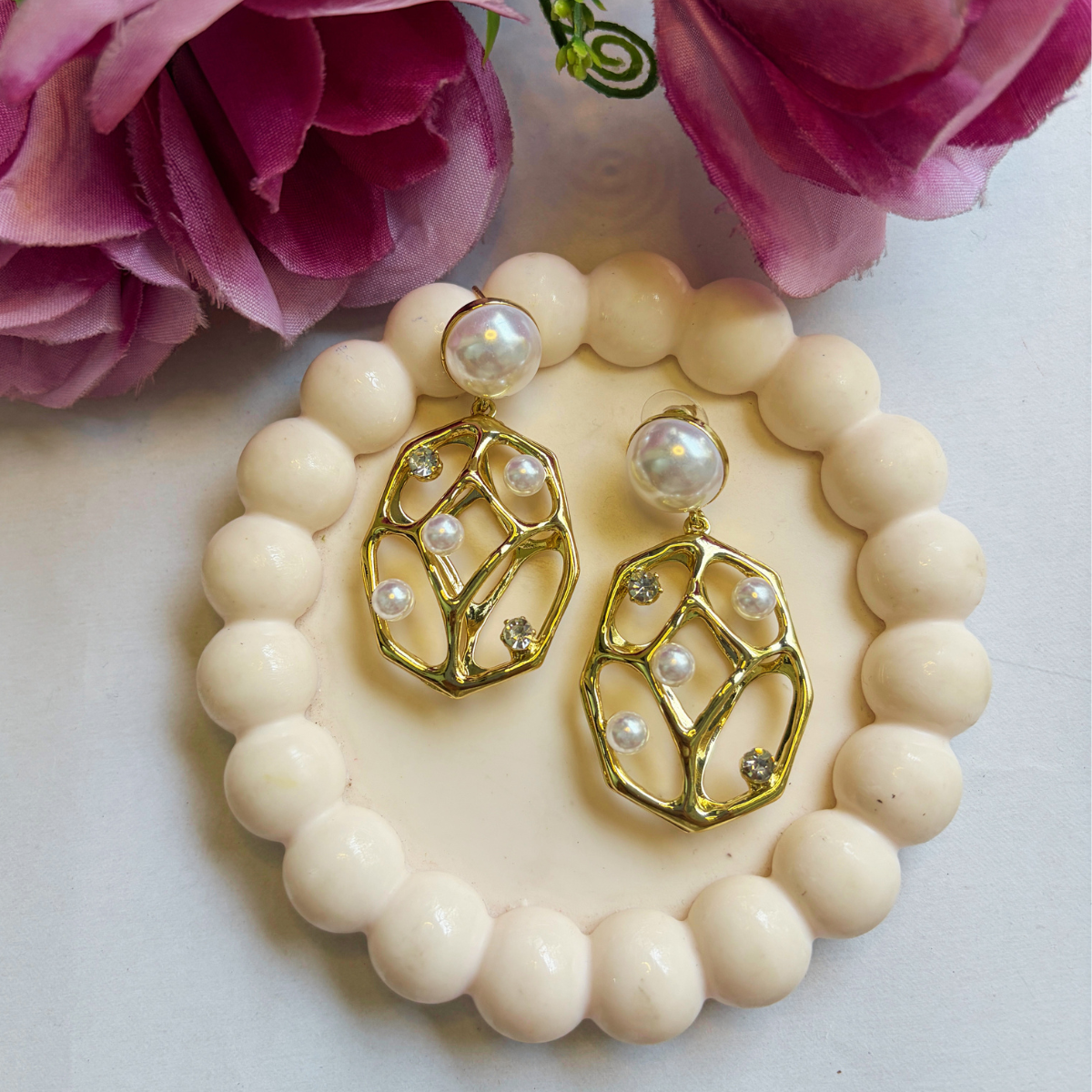 Mila Pearl Earrings