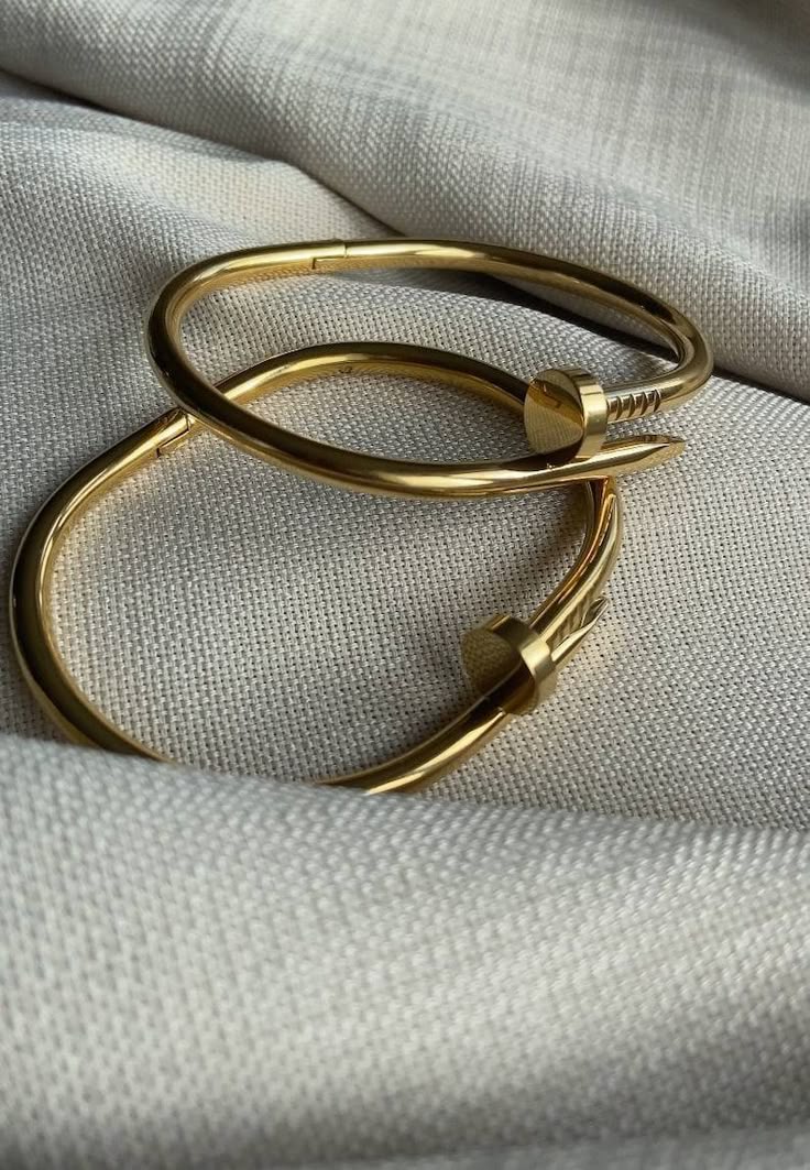Nail Bracelet- Gold