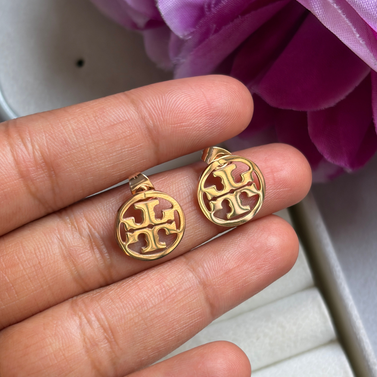 Amara Stud Earrings- Rosegold